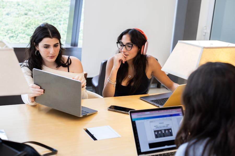 Parsons New York Summer Intensive Studies (Ages 16–18)